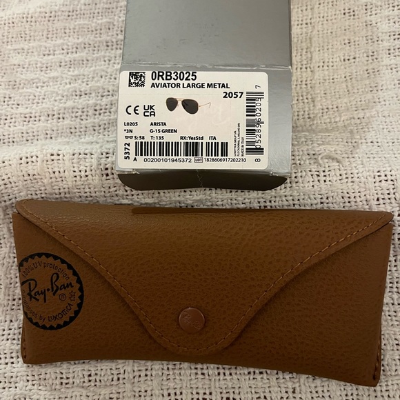 BRAND NEW RAY-BAN’s - Picture 3 of 5